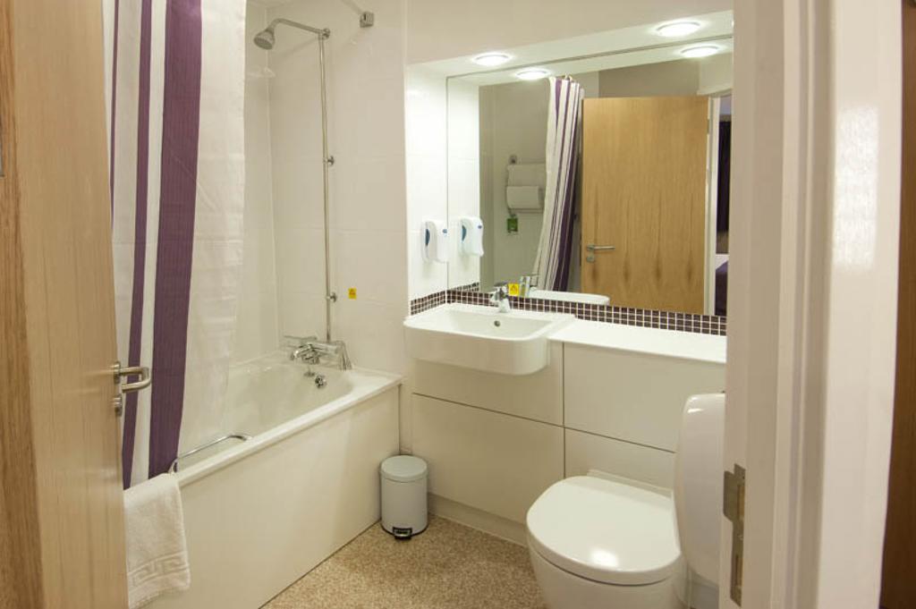 Comfort Inn Kensington Londres Extérieur photo